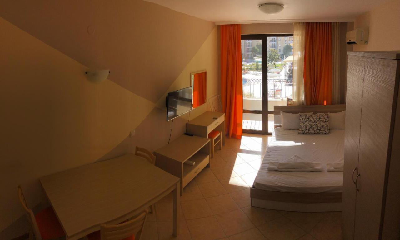Royal Sun - Sunny Cove Apartment Солнечный берег Экстерьер фото