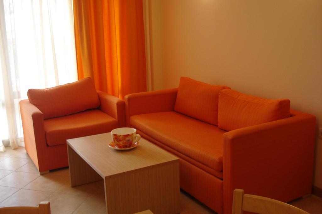 Royal Sun - Sunny Cove Apartment Солнечный берег Экстерьер фото