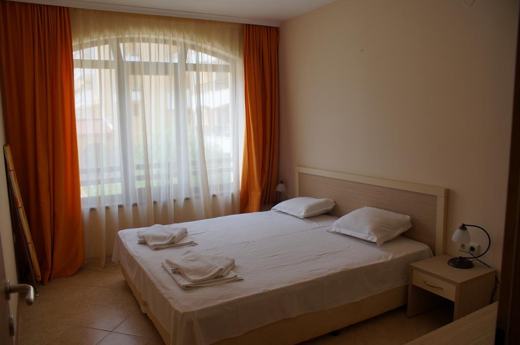Royal Sun - Sunny Cove Apartment Солнечный берег Экстерьер фото